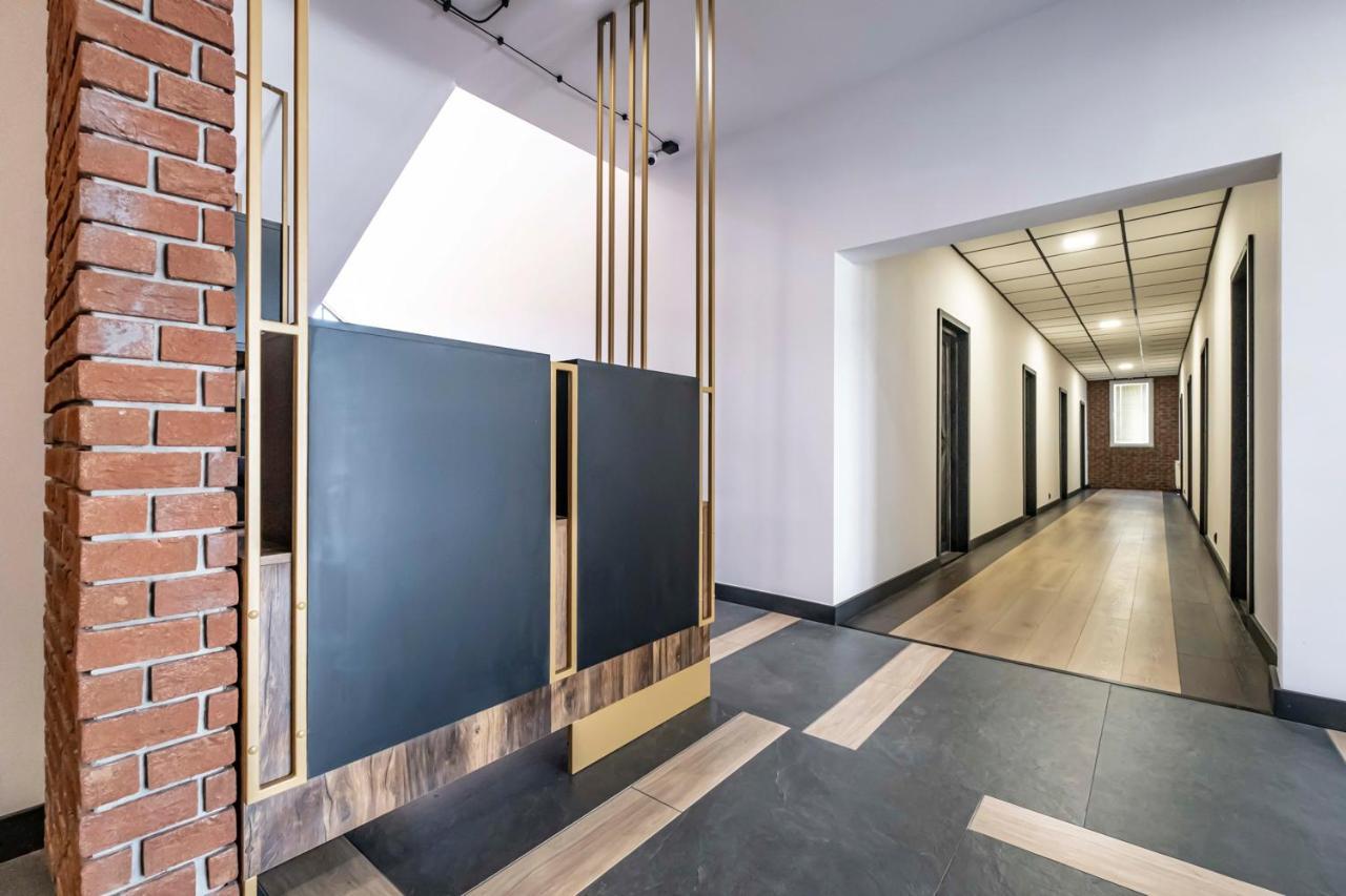 Vola Hostel Warszawa Eksteriør billede