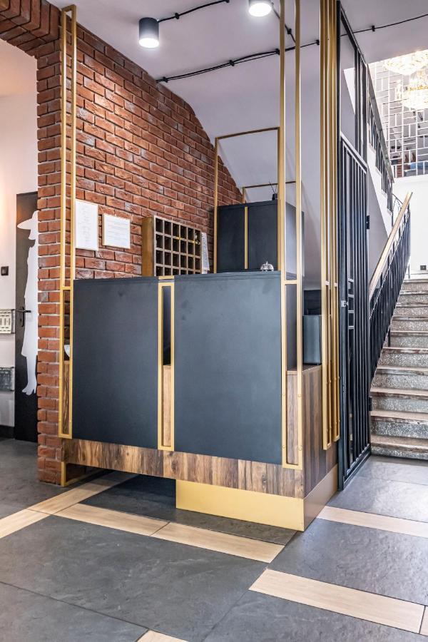Vola Hostel Warszawa Eksteriør billede