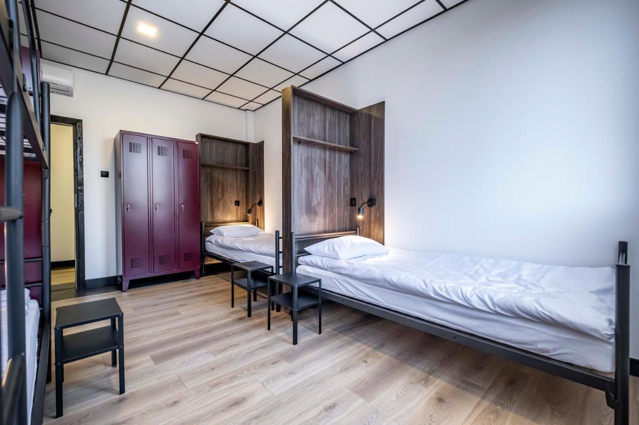 Vola Hostel Warszawa Eksteriør billede