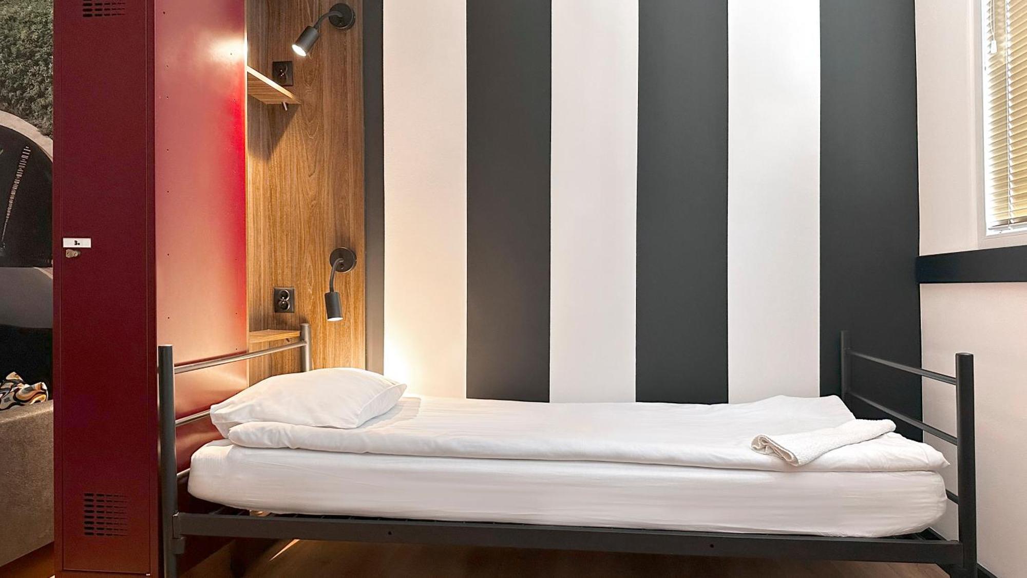 Vola Hostel Warszawa Eksteriør billede