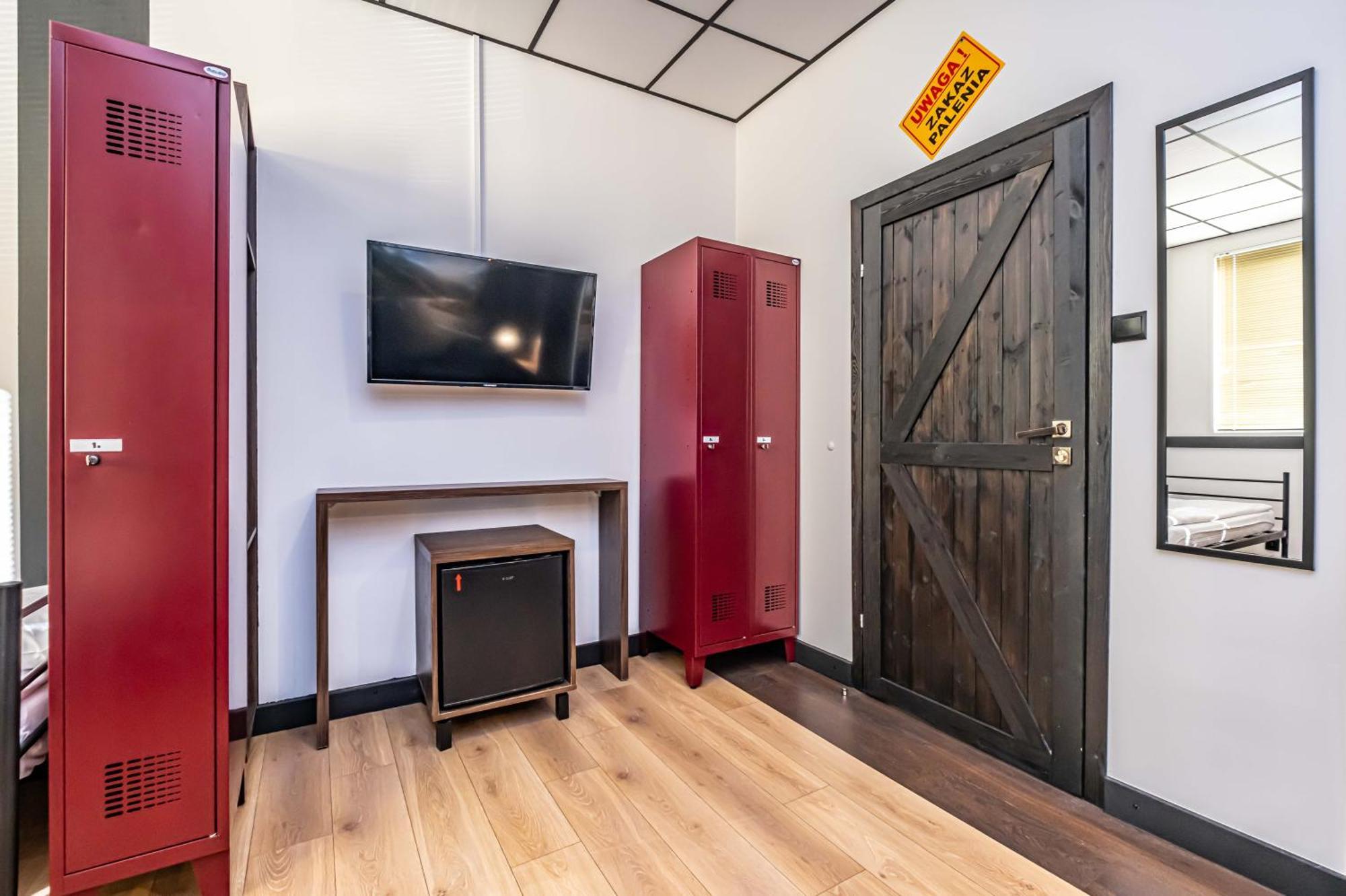 Vola Hostel Warszawa Eksteriør billede