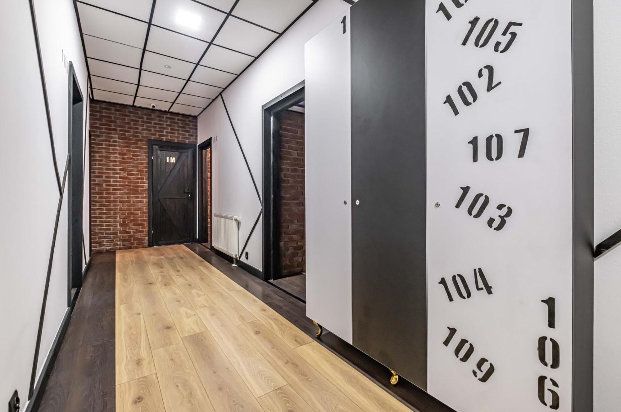 Vola Hostel Warszawa Eksteriør billede