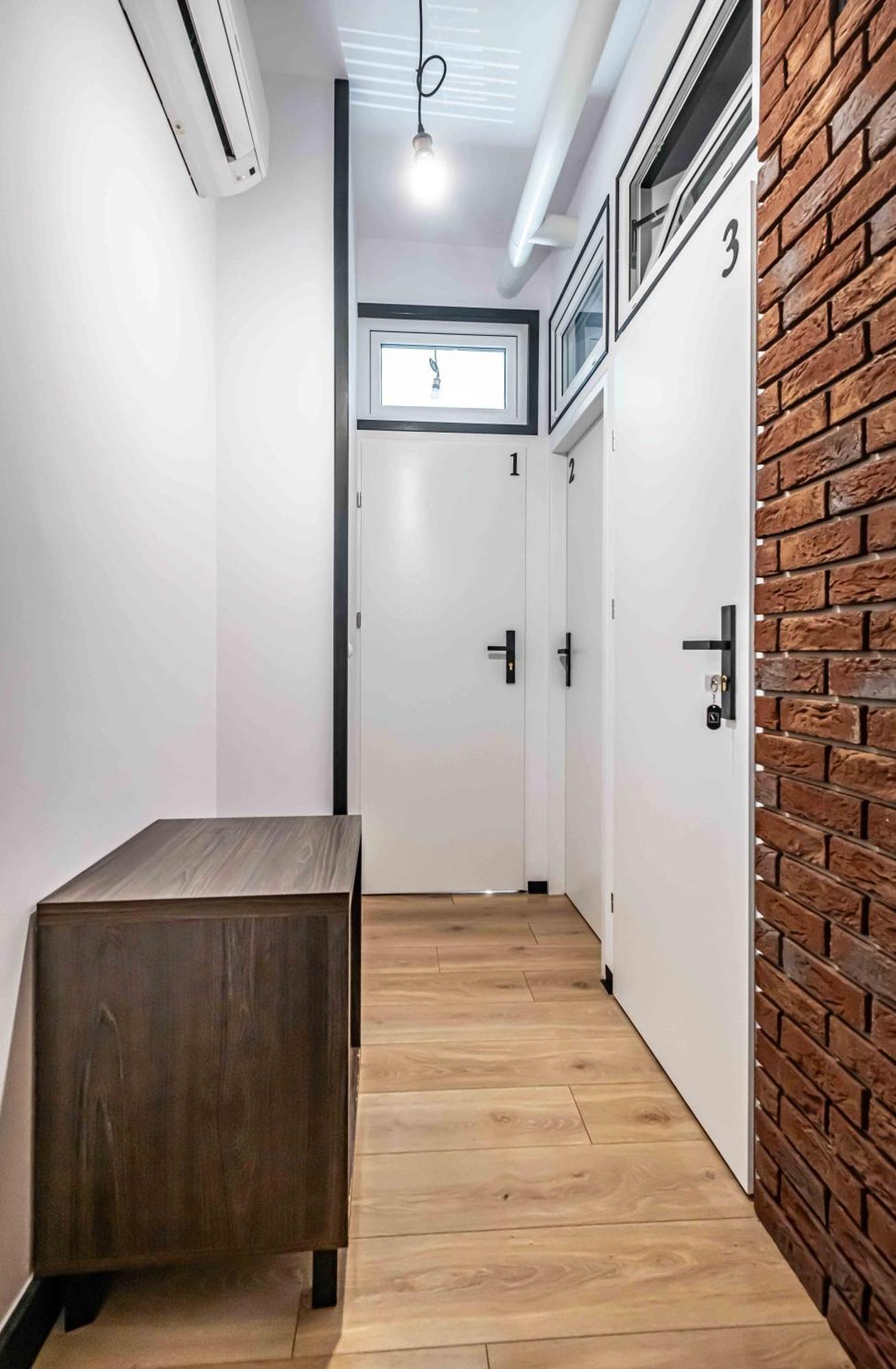 Vola Hostel Warszawa Eksteriør billede