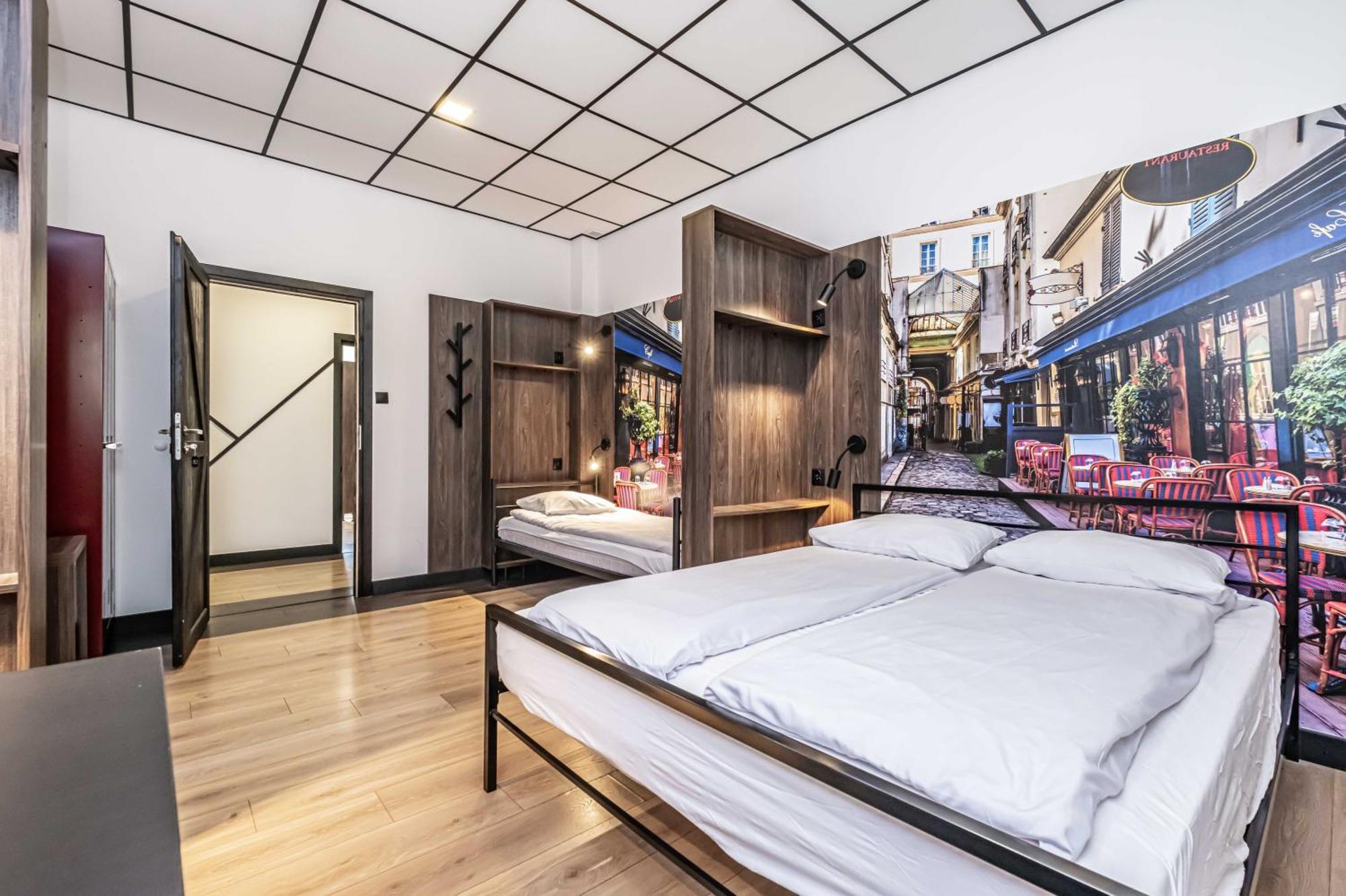Vola Hostel Warszawa Eksteriør billede